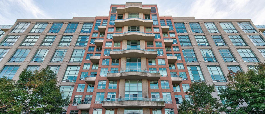 Skylofts II at Mystic Pointe at 200 Manitoba Street, Etobicoke