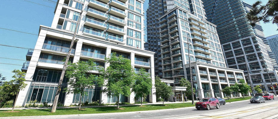 Voyager at Waterview at 2219-2221 Lake Shore Boulevard West, Etobicoke